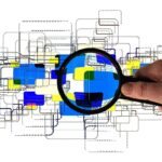 Hand Keep Magnifying Glass Monitor  - geralt / Pixabay